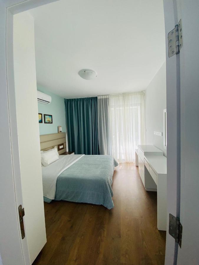 Victoria Suites Paphos Esterno foto