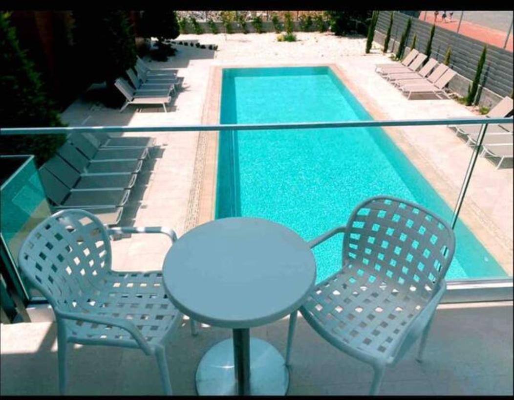 Victoria Suites Paphos Esterno foto